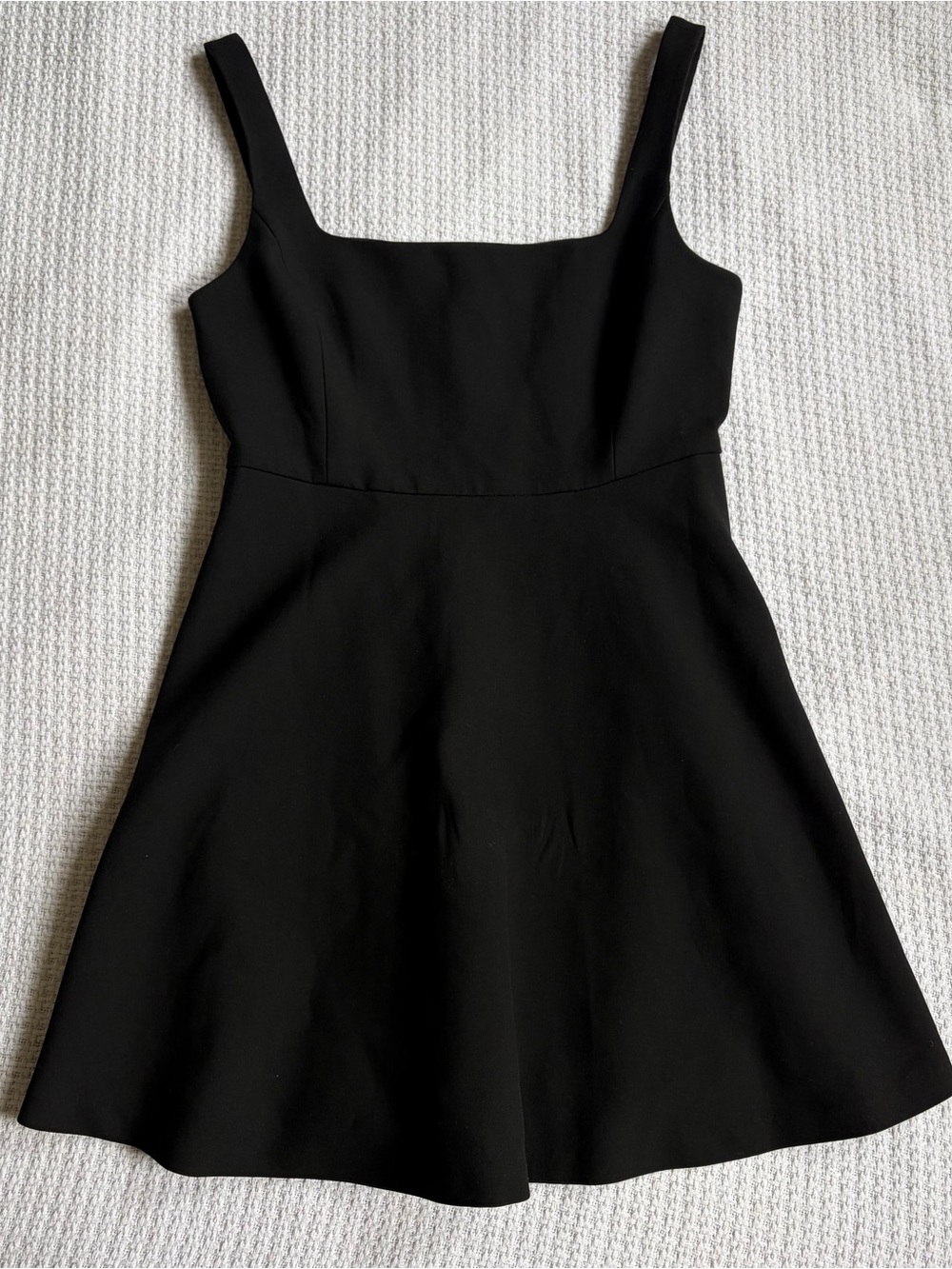 Aritzia Babaton Black Savant Square Neck LBD Dress Size Women’s 8